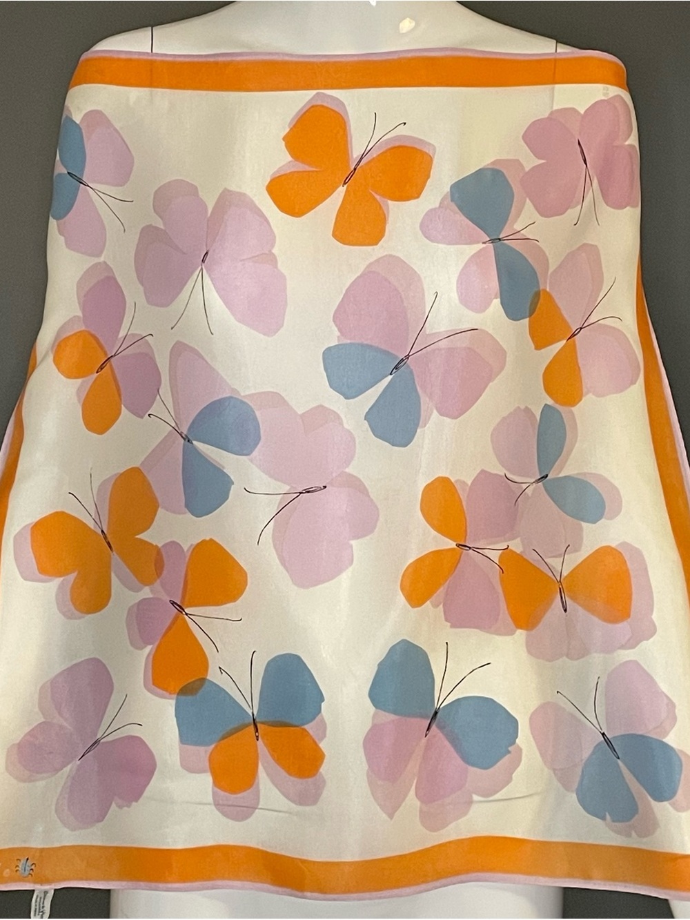 Super Pretty Vintage Vera Butterfly Print Scarf 22 In Excellent Condition